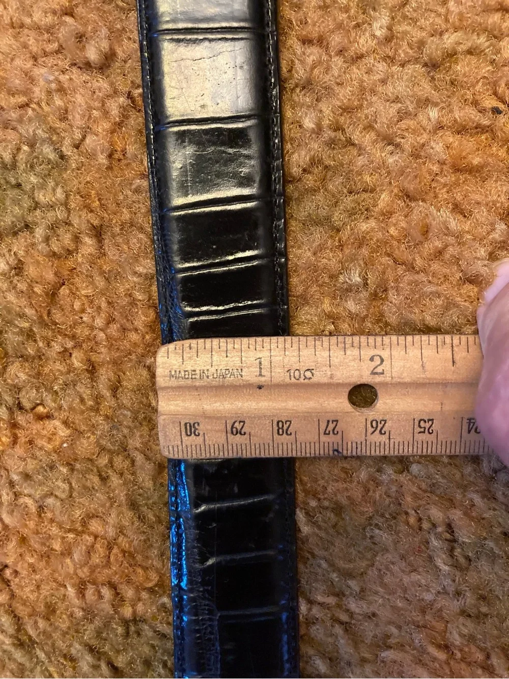 Lands' End size 28 Black Croc-Embossed Leather Belt with Gold Buckle VTG 1991